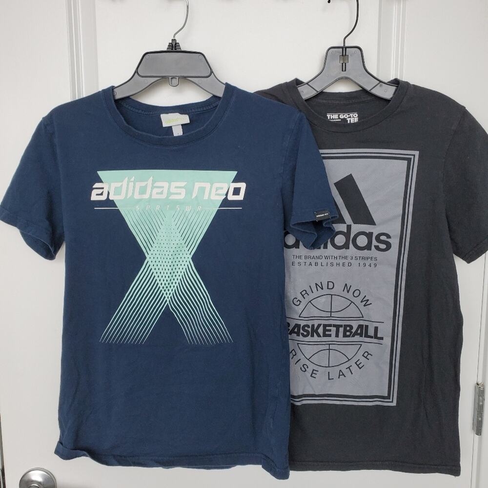 Men's Athletic Adidas Graphic Tees Small